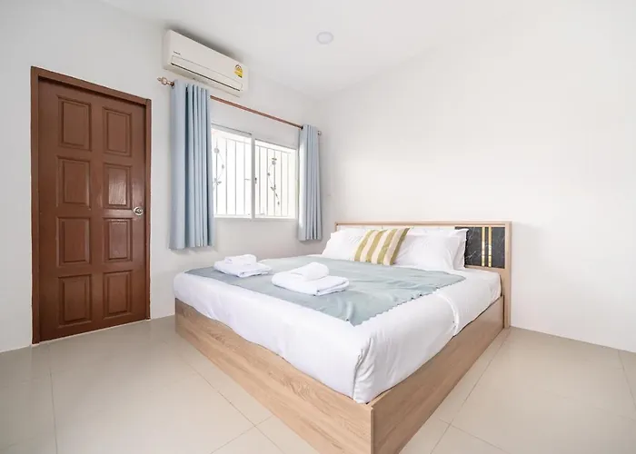 Miq Hk111-4br Ratchada-huaykwang 14pax Apartment *