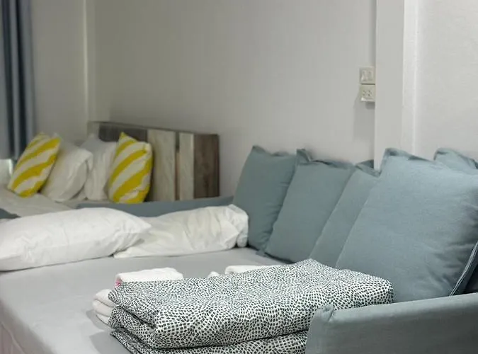 Miq Hk111-4br Ratchada-huaykwang 14pax Apartment Bangkok
