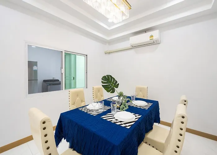 Apartment Miq Hk111-4br Ratchada-huaykwang 14pax Bangkok