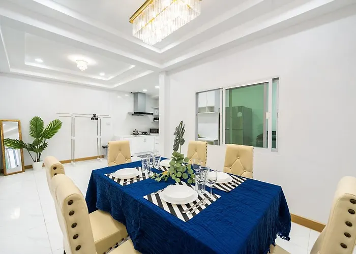 Miq Hk111-4br Ratchada-huaykwang 14pax Apartment Bangkok