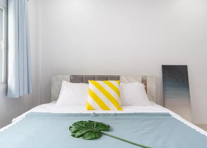Miq Hk111-4br Ratchada-huaykwang 14pax * Bangkok