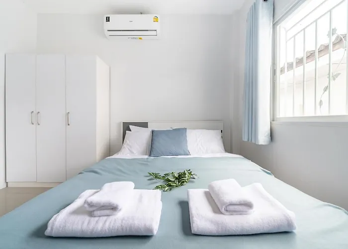 Apartment Miq Hk111-4br Ratchada-huaykwang 14pax
