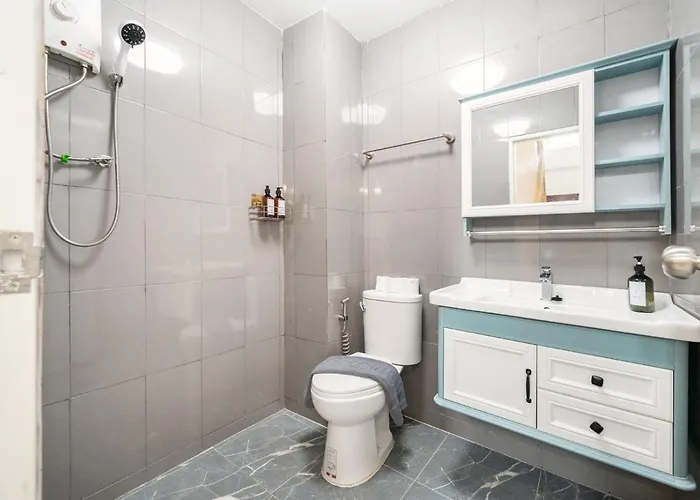 Miq Hk111-4br Ratchada-huaykwang 14pax *